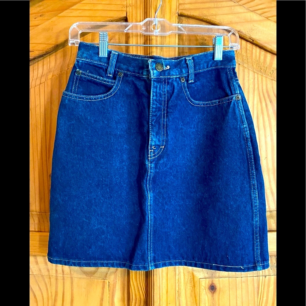 Calvin Klein short jean skirt size 9